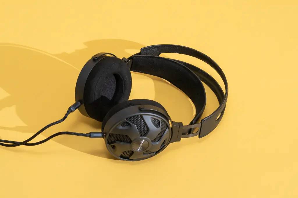 The Ultimate Guide to Headphone Cable Replacement: A Sound Investment